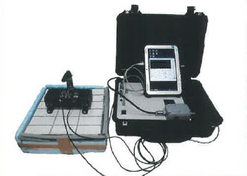 叩かずに構造物の「浮き」を診断