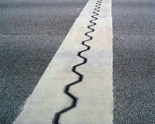 止水性に優れた伸縮装置『ハイブリッドジョイントNS〜LLタイプ』