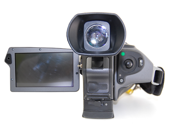 ひび割れ自動抽出システム『Kuraves-Actis』