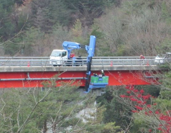 橋梁点検（構造物点検）サービス