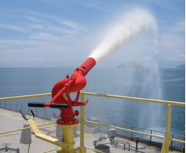 甲板泡消火装置