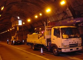 裏込注入工事『セットフォーム工法』