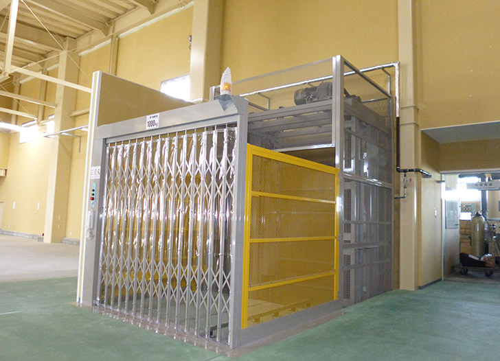 垂直搬送機「トレーリフター TWD」