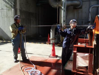 熱交換器のメカニカルクリーニング（ミッティーマウス洗浄法）