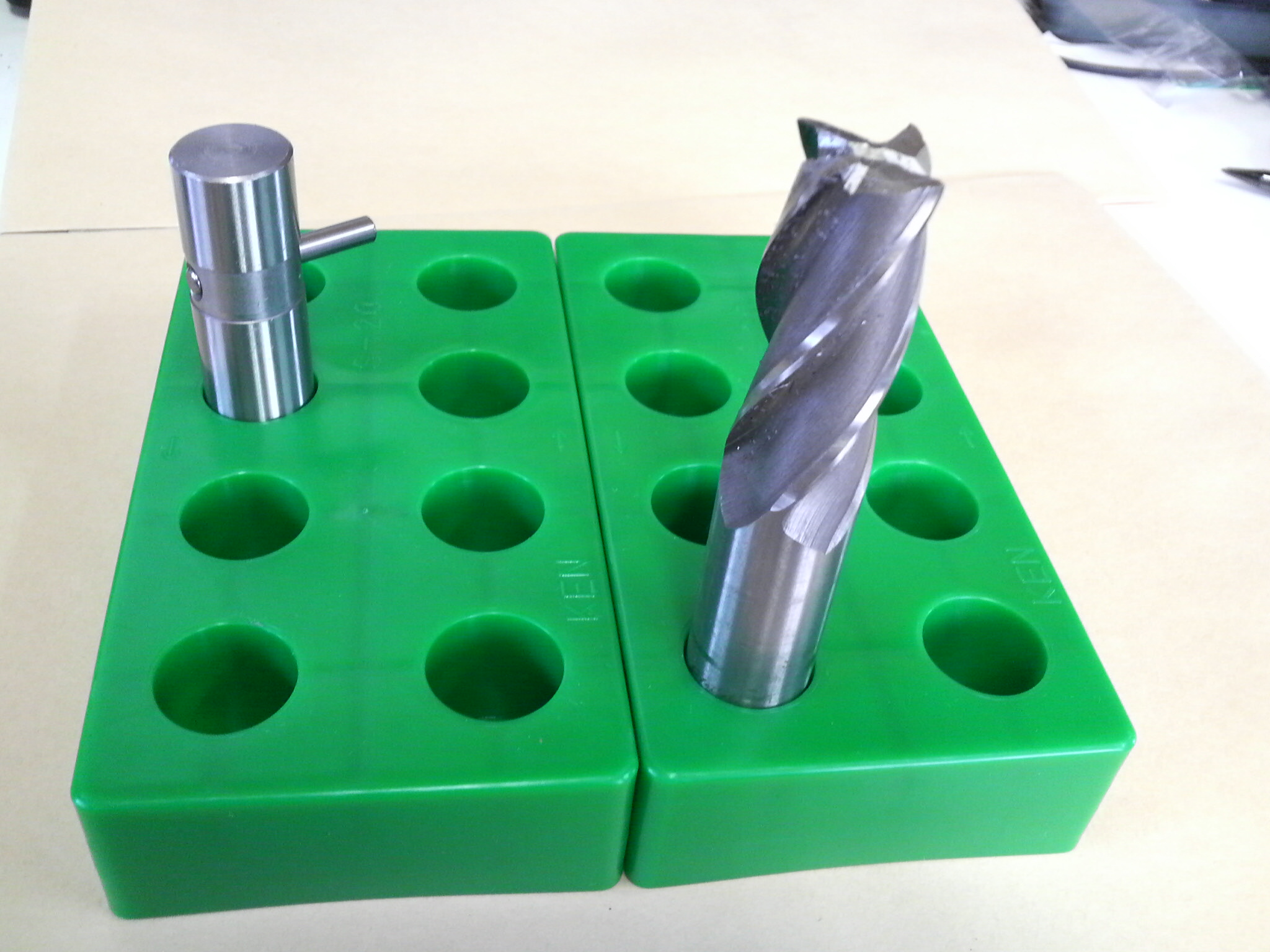 連結式電極・エンドミルスタンド