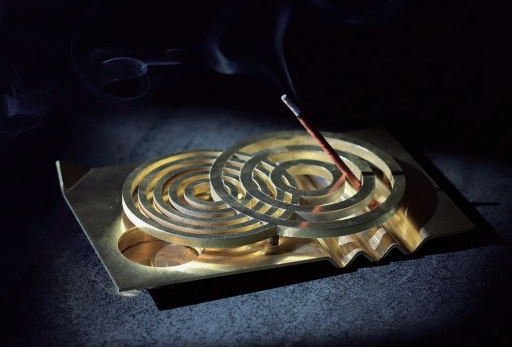 【製品加工事例】枯山水をモチーフにしたお香立て『koniwa』