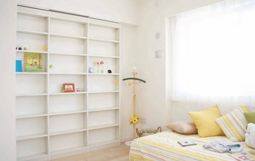 壁面収納　奥行き120mm 梁下を有効活用した超薄型棚【事例】