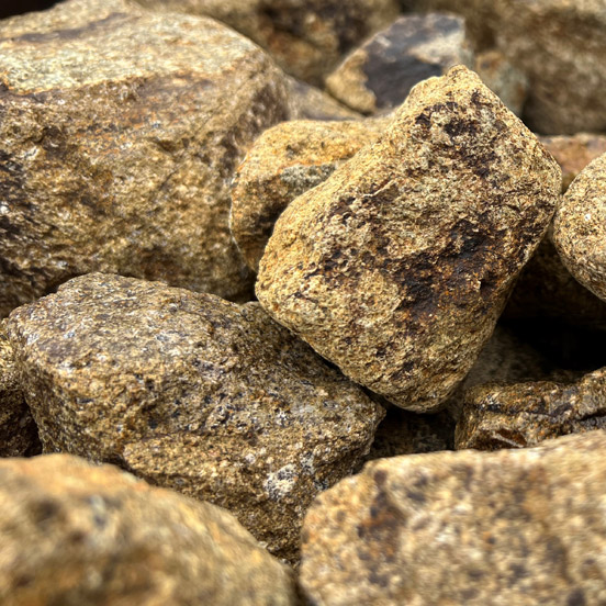 ロックガーデン、ドライガーデンに好適！　栗石・割栗石