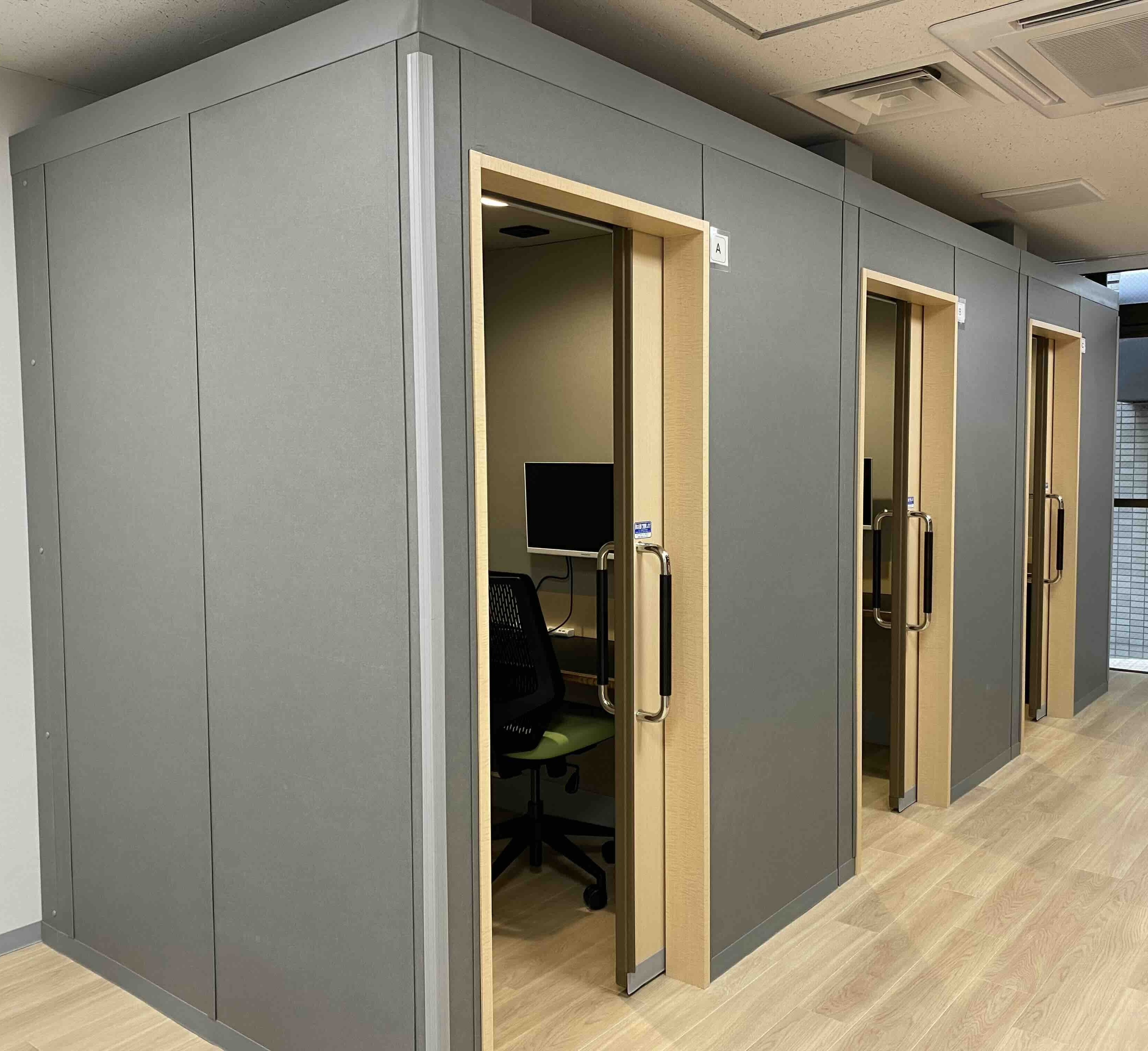 DXルームおよびフォンブースの設計・施工