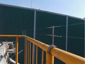 【納入実績】飼料メーカープラント手すり「ハトワイヤー」