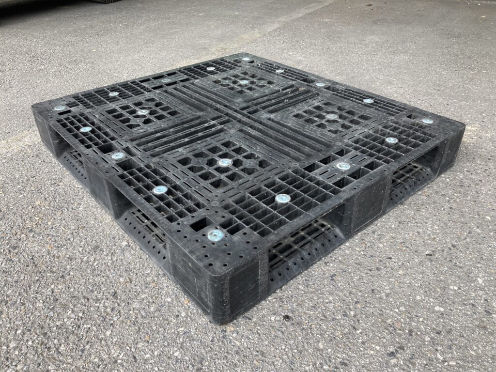 中古パレット プラ＜1.0×1.1＞ | イプロス