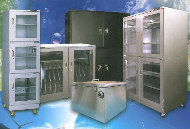 除湿庫・加湿庫の特注品製作事例集を無料プレゼント！