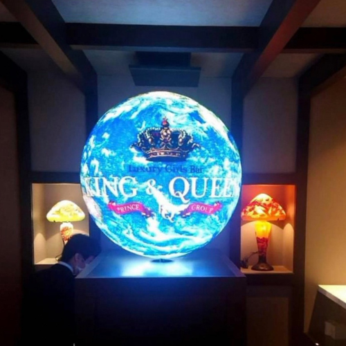 曲線にも対応！デジタルサイネージ『CRYSTAL VISION』