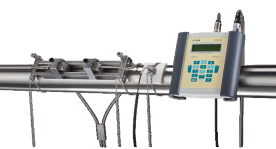 配管工事不要！気体・液体の流量が測定可能な超音波流量計