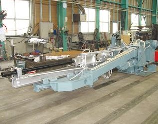 【自動化・省力化・遠隔作業】新型ポーラスプラグ打抜き装置