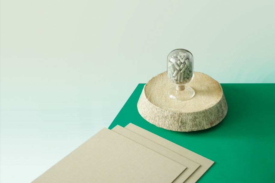 アブラヤシ廃材を活用した再生木質ボード『PALMLOOPボード』