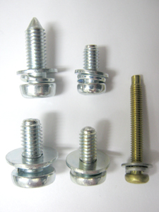 座金組込みねじ