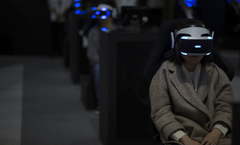 VR教育にお困りの方必見！VR同時視聴システム事例