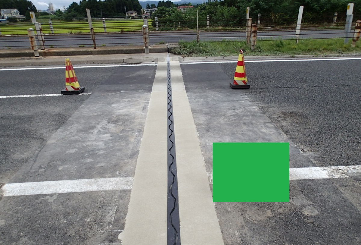 伸縮装置ハイブリッドジョイント【施工事例　岩手県】