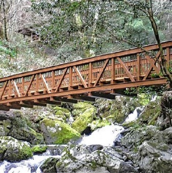 FRP(繊維強化プラスチック)製橋梁　※施工事例集進呈中！