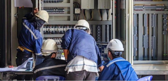 制御盤　設計・製作サービス