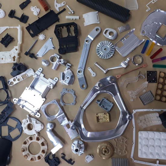 あらゆる材質を切削加工