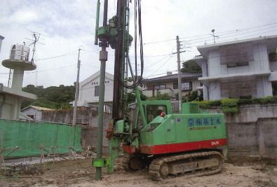 地盤補強工事『ダクパイル工法(小口径基礎鋼管杭)』