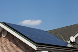 屋根工事　太陽光発電