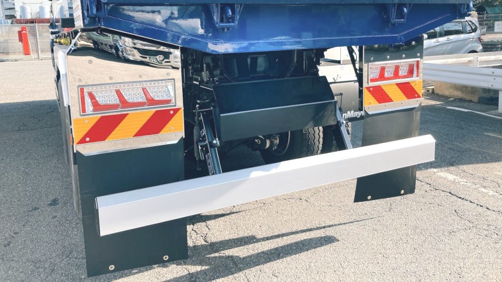 収納式可動バンパー　手動タイプ10t用『131E』