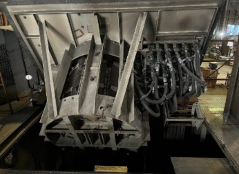 鋳物用機械器具