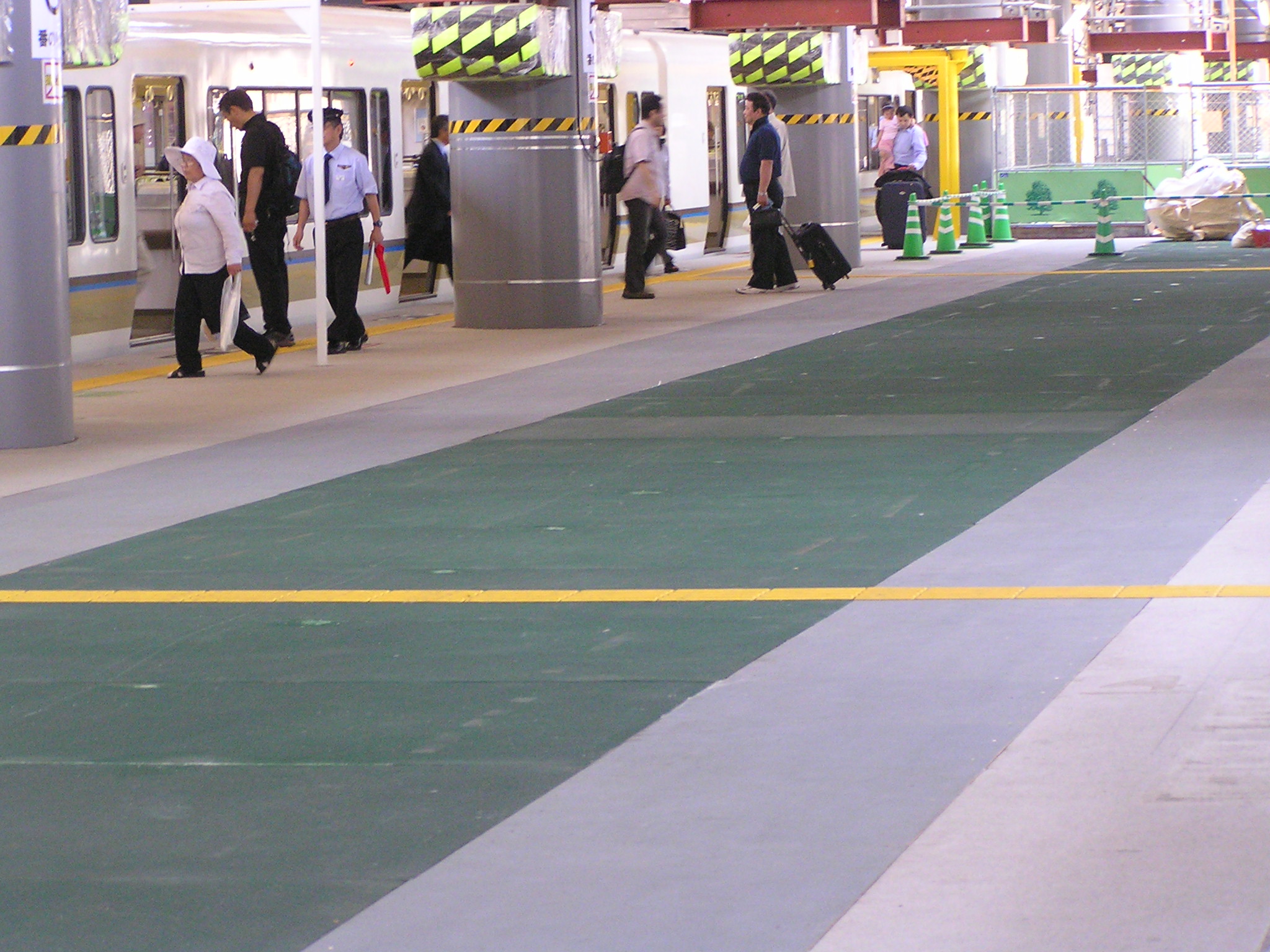 ノンスリップ加工敷鉄板　すべらん君