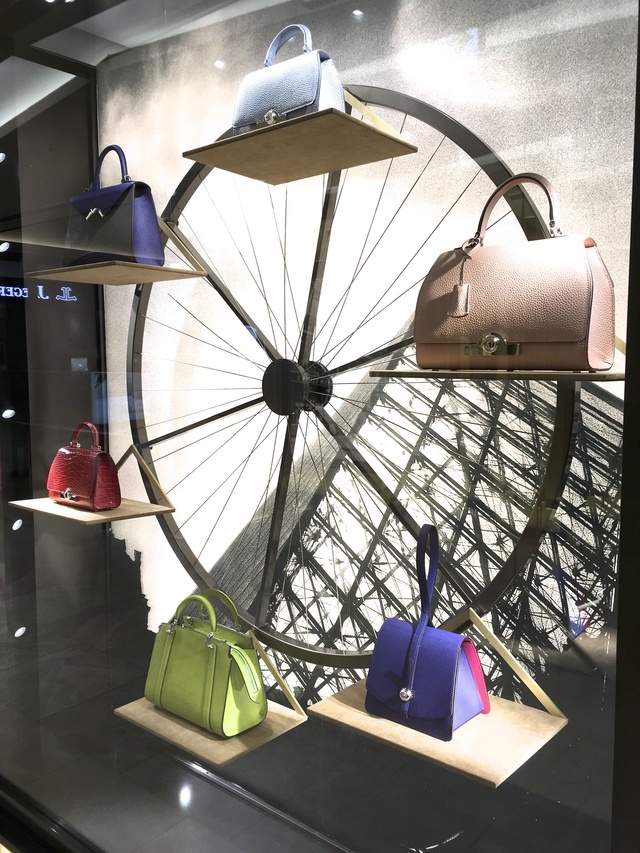 演出装置　製作サービス