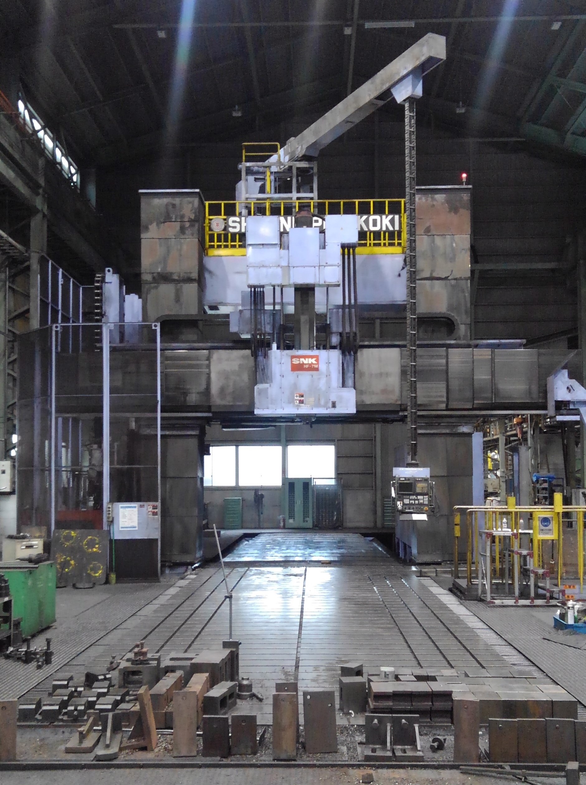 加工機紹介【門型五面加工機】