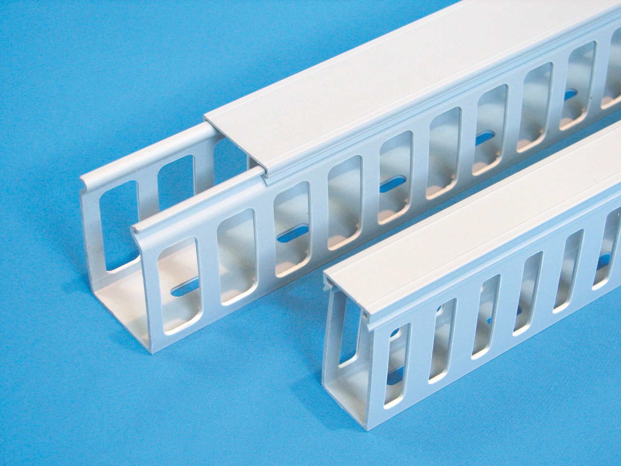 配線ダクト『ZZ』