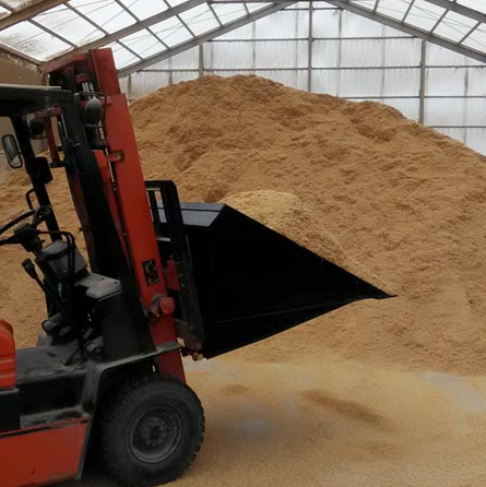 【スノーバケット活用事例】籾殻（もみがら）の積込み