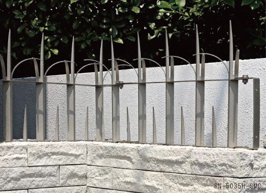 ステンレス製 忍び返し 「シーフガード SN-5035」