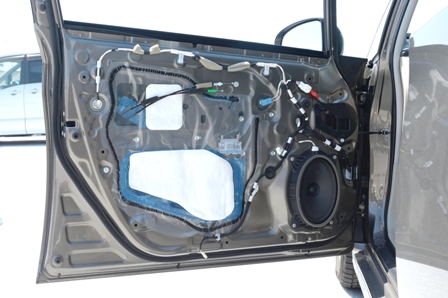 自動車ドア用防水カバー（サービスホールカバー、ドアシーリング）