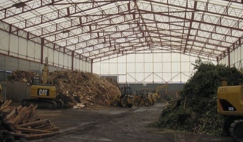 上屋テント／荷き場テントで有効スペース確保を