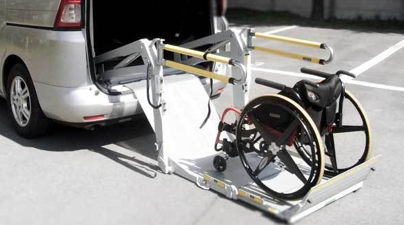 車いすリフト『WAKOスーパーリフト』