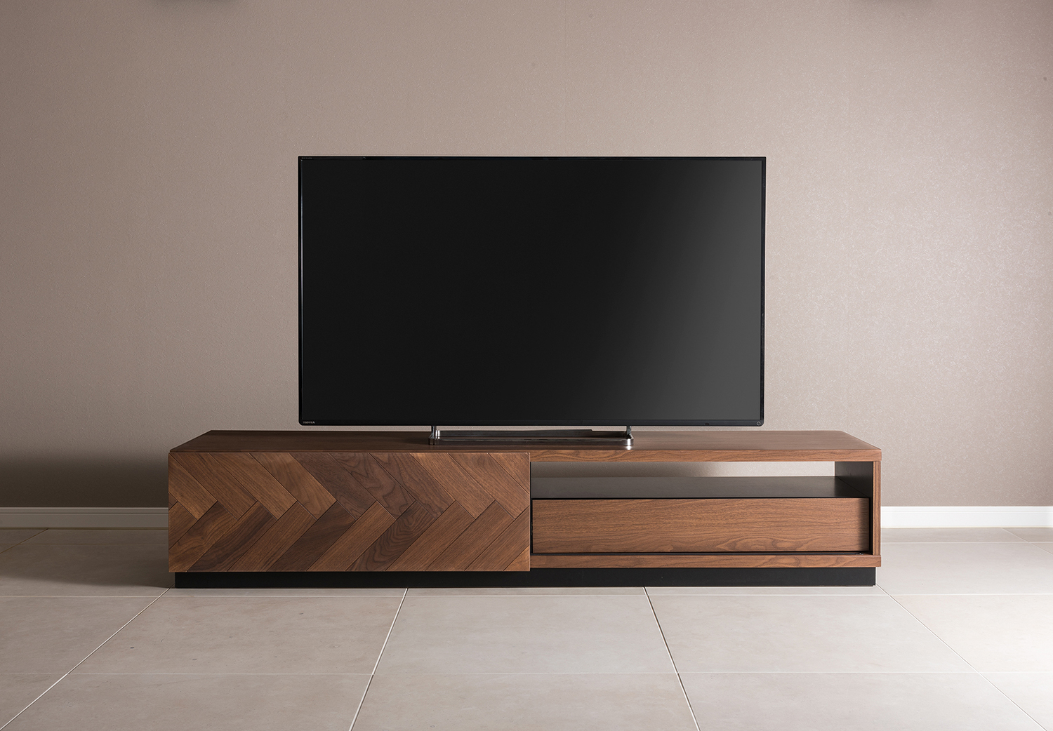 テレビボード『LAMDA（ラムダ）』