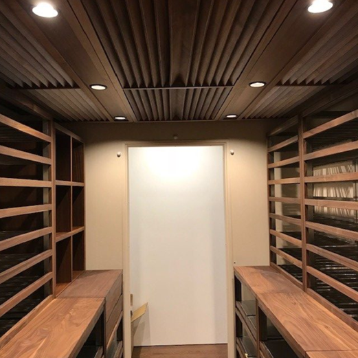 ウォークインワインセラー納品事例（軽井沢某別荘内）