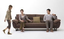 ソファー『カリモクUT82』