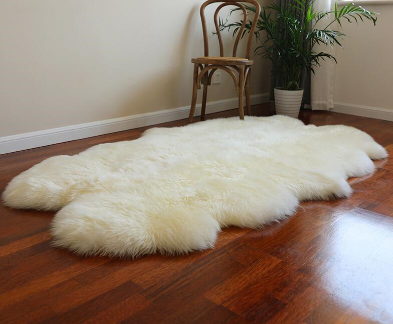 4匹サイズムートンラグ