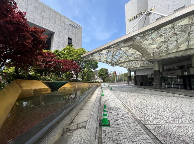 【フェニックス施工事例】 ウェスティンホテル大阪　玄関前池