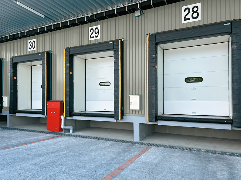 断熱シャッター・オーバードアー　定温物流/冷凍冷蔵 アイスバリア