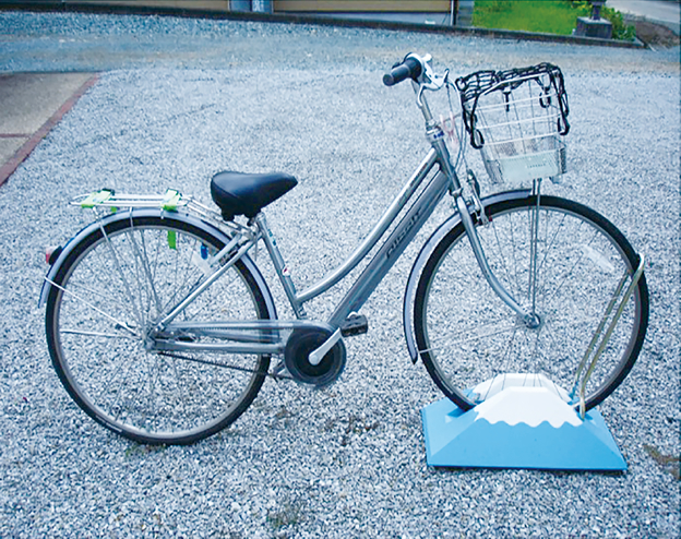 独立型駐輪台 チャリンコキャッチャー『とま輪く ん・富士とま輪』