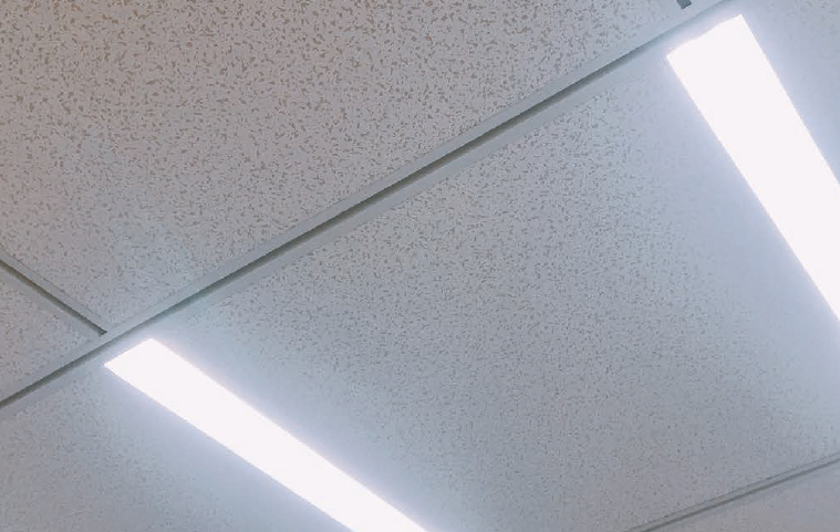 軽量天井専用照明『SZかるライト』