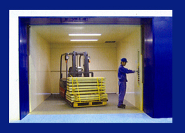 昇降機『車椅子用電動昇降機 UD-320』 いうら | イプロス