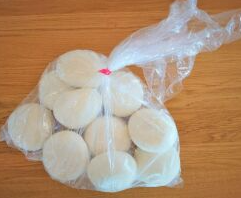 冷凍ピザ生地玉