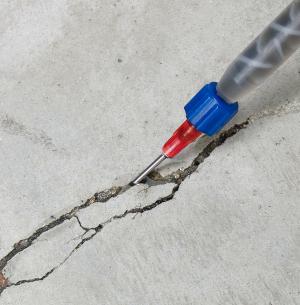 コンクリートのひび割れ補修材『クラックボンダー』